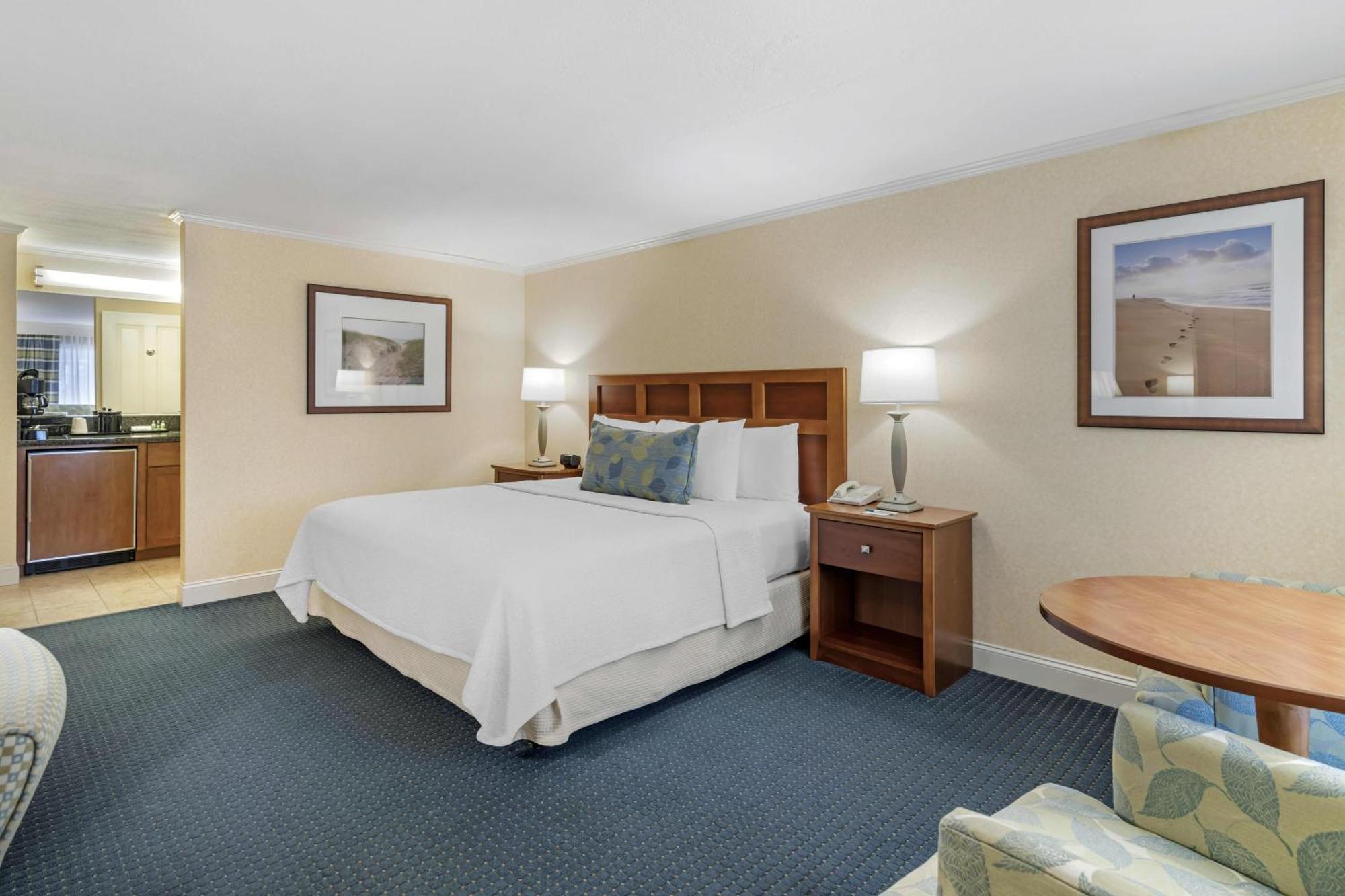 Juniper Hill 4*