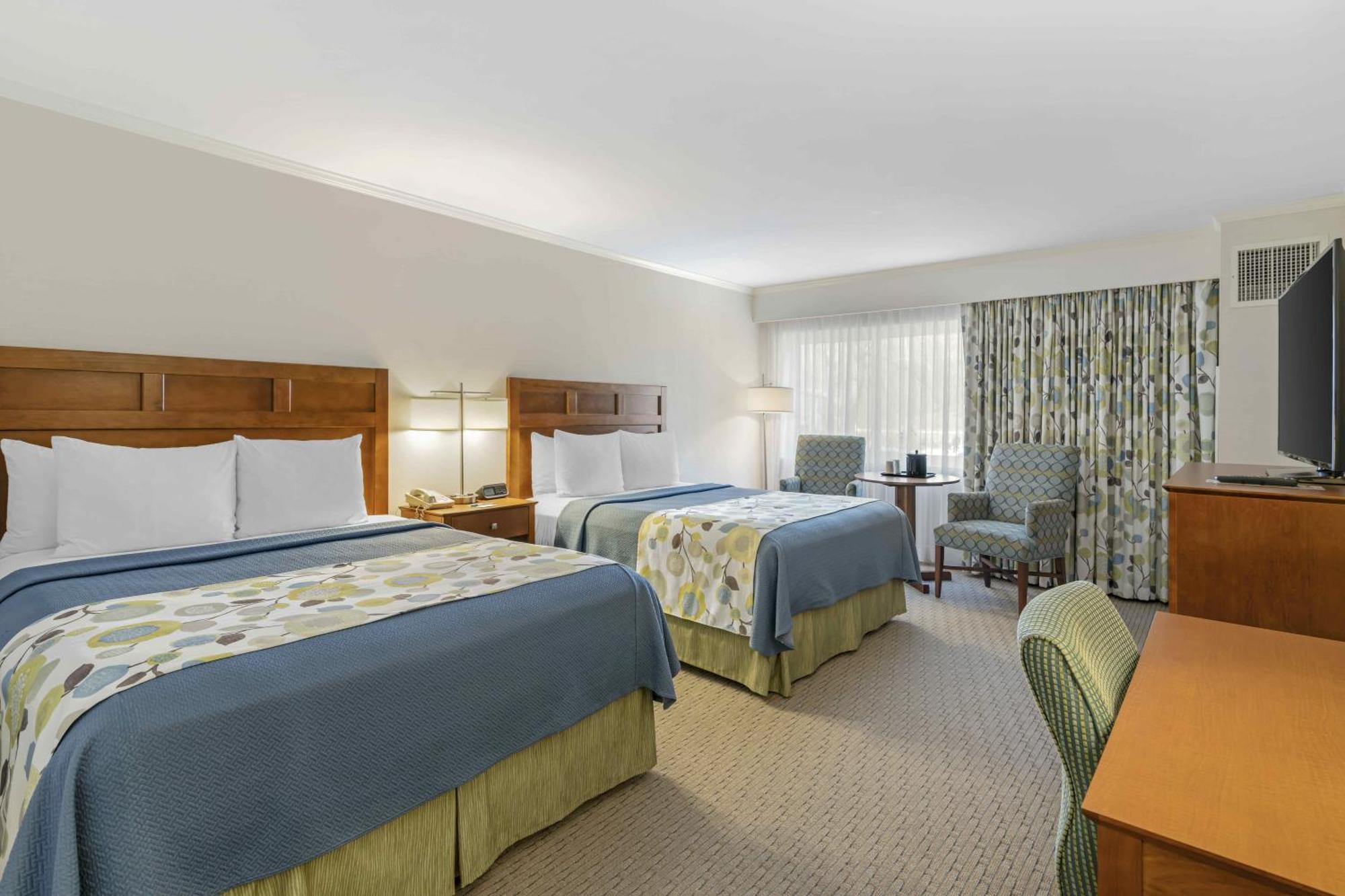 Juniper Hill Gasthof 4*