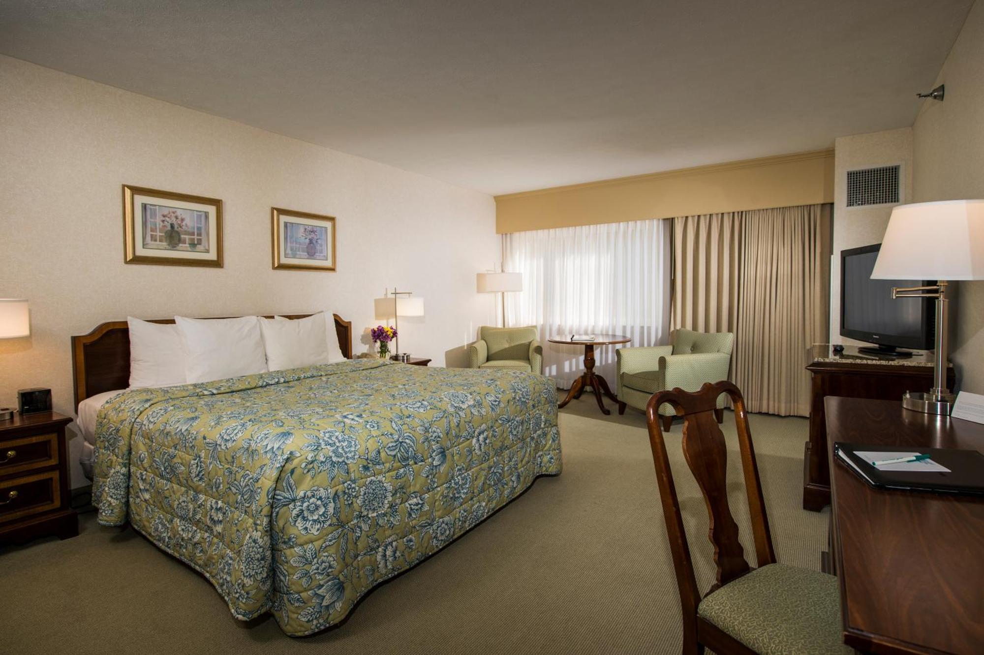 Juniper Hill 4*